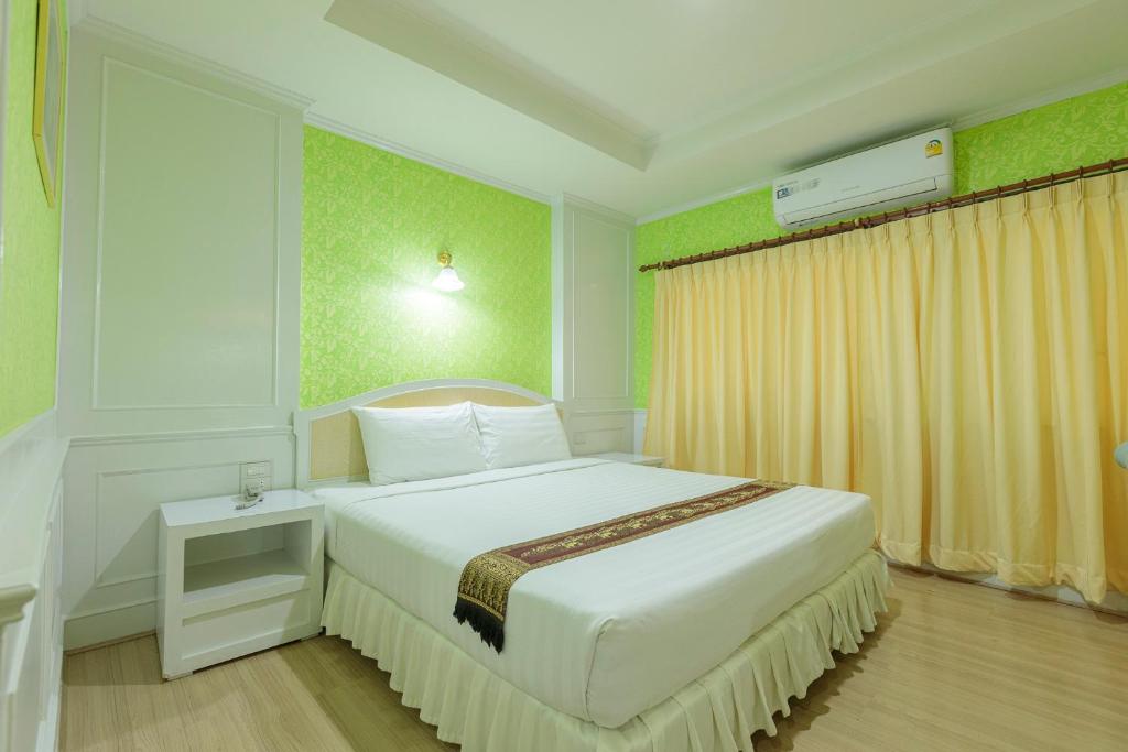 Standard Double or Twin Room